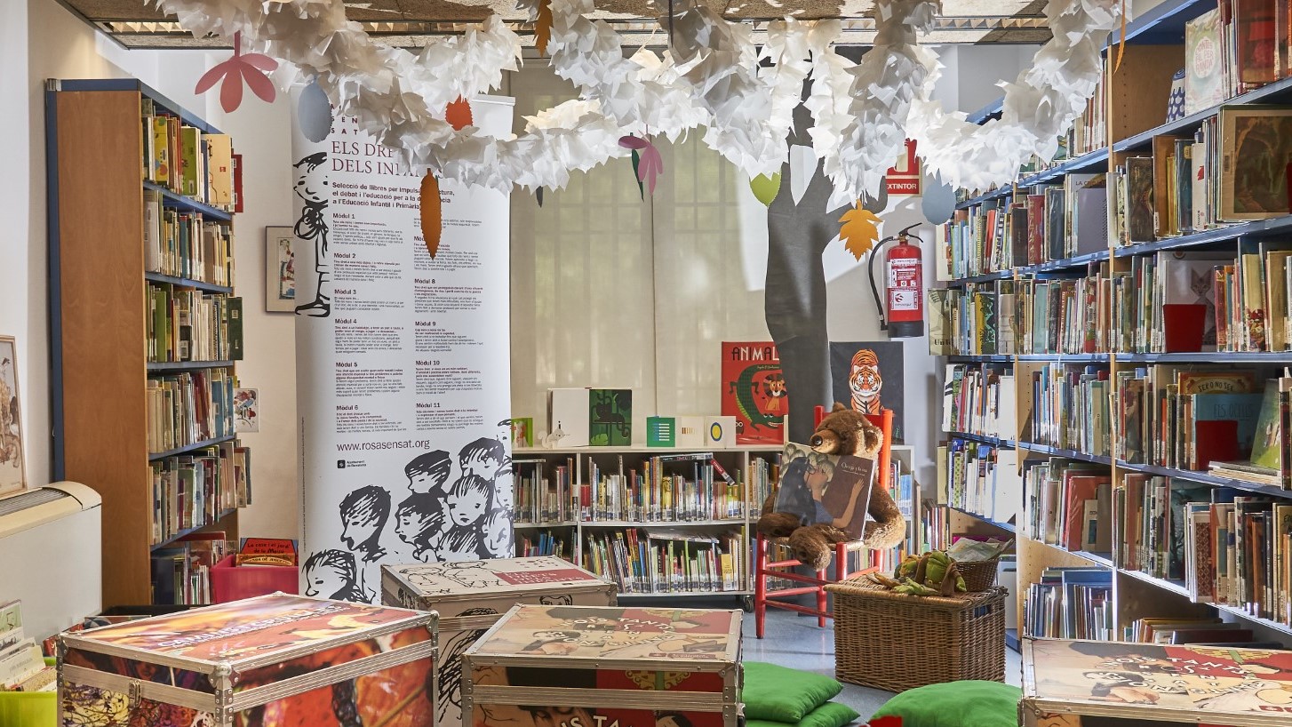 Biblioteca infantil i juvenil