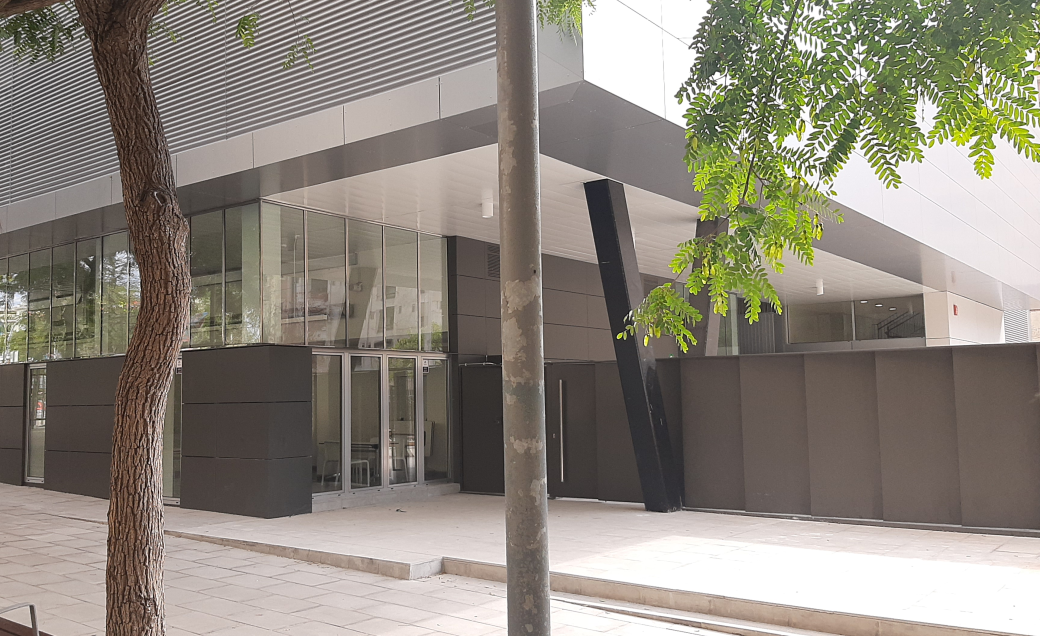 [24 abril] Visita matinal a l’Institut Angeleta Ferrer