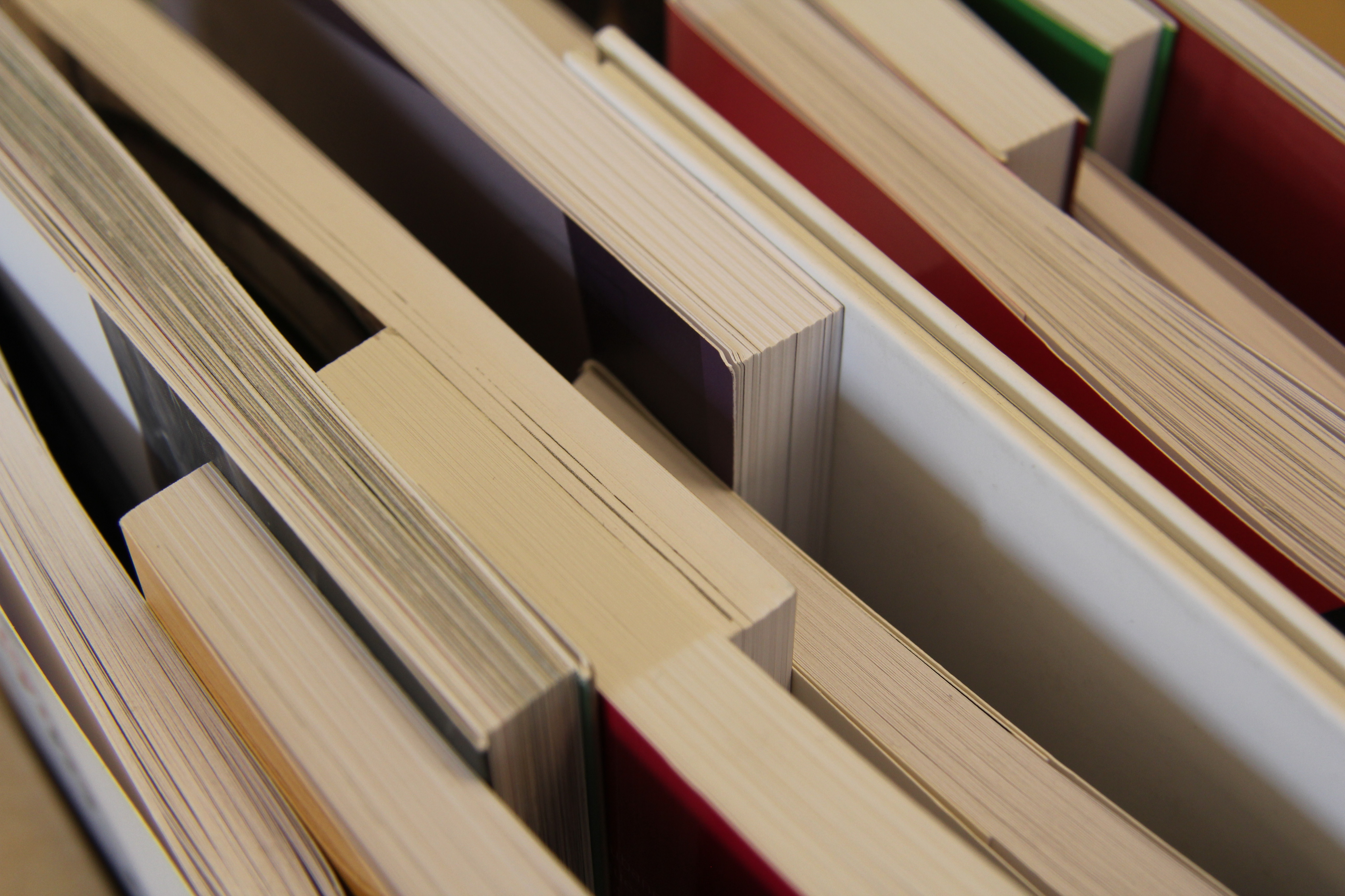 Omple l'aula dels nostres llibres | Sant Jordi, 2022