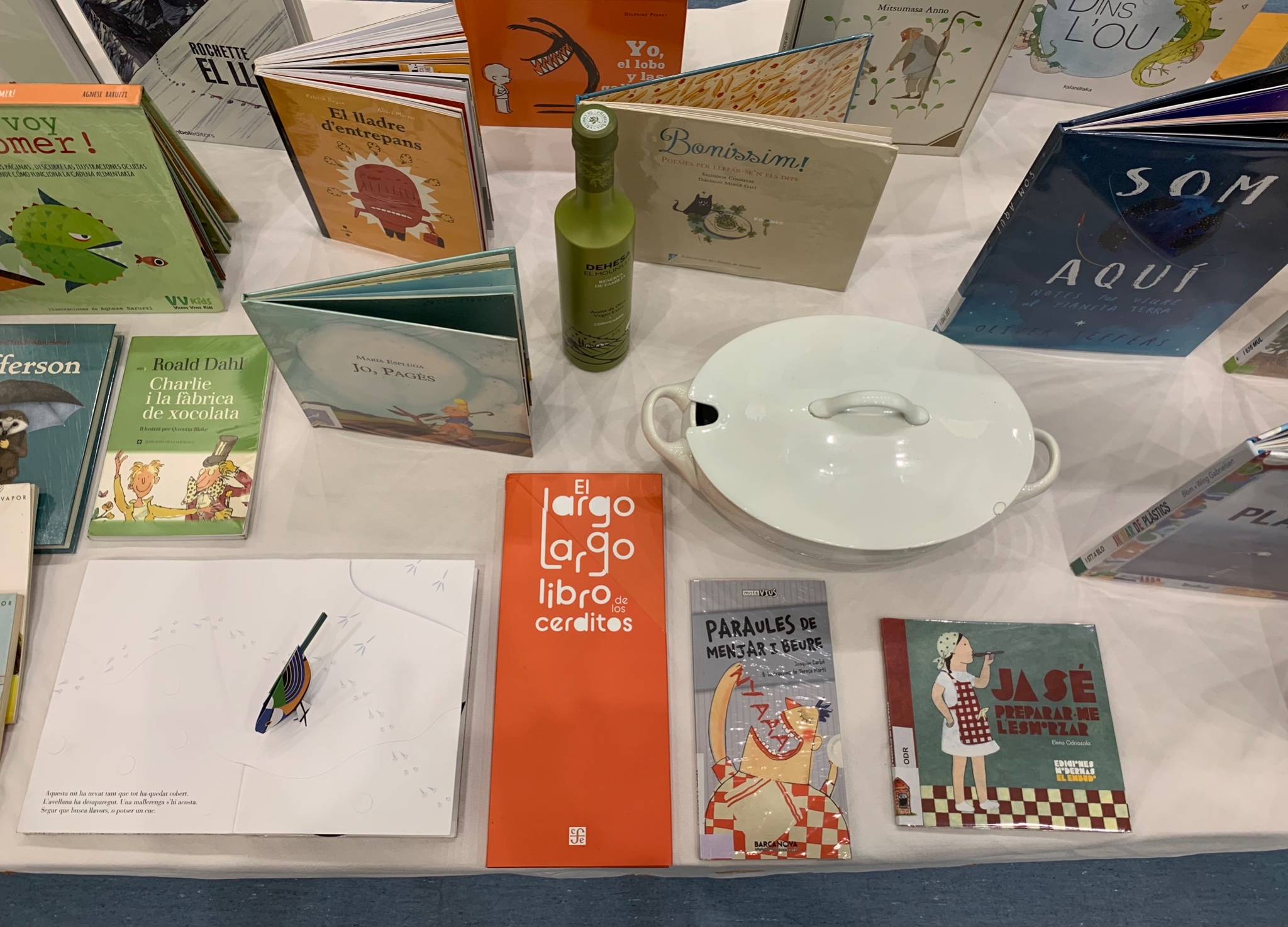 MiniBATS: Recurs literari en préstec per a totes les escoles