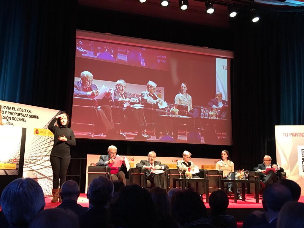 Rosa Sensat ha participat al fòrum de debat educatiu estatal