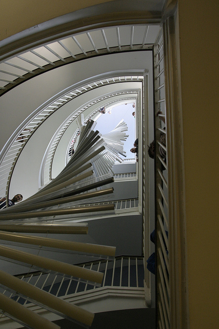 RECREA per REciclar materials i CREAr una nova cultura estètica