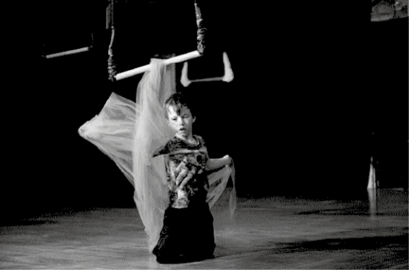 Ballar amb trapezis i improvisar a l’aire