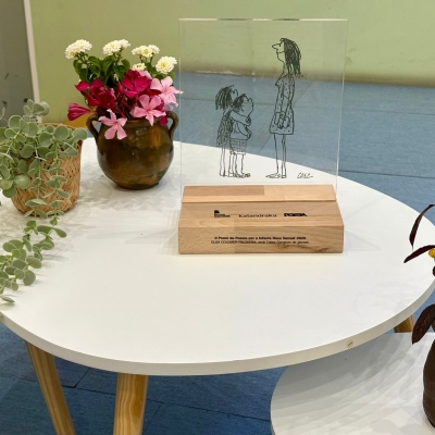 Olga Colomer Falguera s’endú el Premi de Poesia per a Infants Rosa Sensat amb l’original i juganer Gangues de ganxet