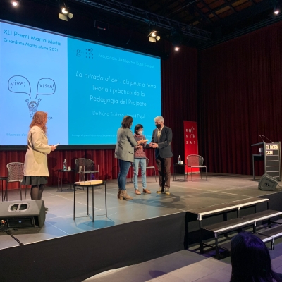 Premi Marta Mata de Pedagogia 2021: ‘La mirada al cel i els peus a la terra. Teoria i pràctica de la pedagogia del projecte’
