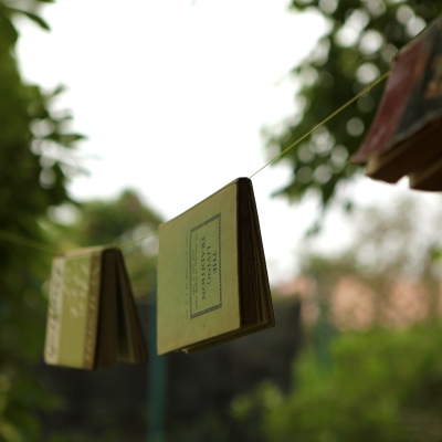 Equip formatiu - Quan els llibres no serveixen per a res…Identitats, literatura i educació