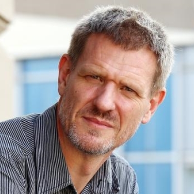 [Vídeo] Conversa amb David Bueno: Per què no podem decidir amb por? Què en diu la neuroeducació.