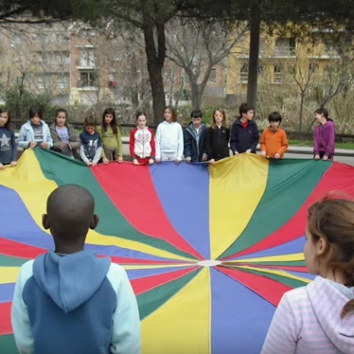 Les famílies també han d’anar a l’escola